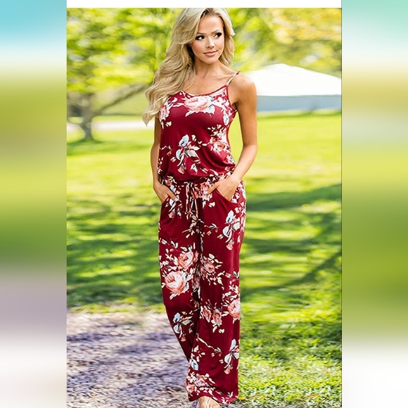 Super freaking cute jumpsuit - Picture 3 of 5